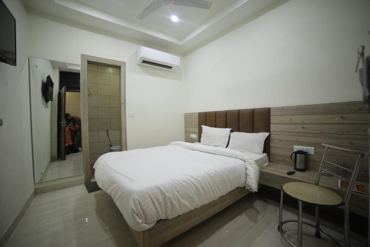 Hotel Shri Ram Residency Агра Екстер'єр фото